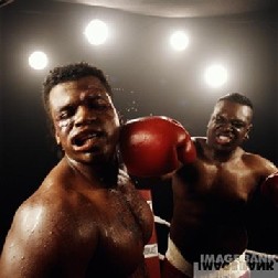 Quien me pone la pierna encima??